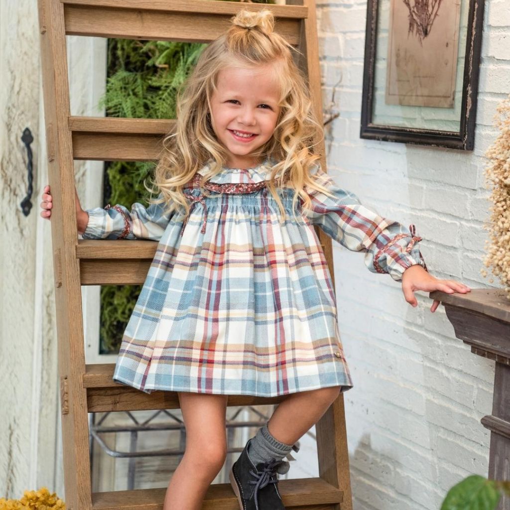 VESTIDO BEBE NINA MANGA LARGA CUADROS EN TONOS AZUL TURQUESA Y BRAGUITA FAMILIA FANTASIA