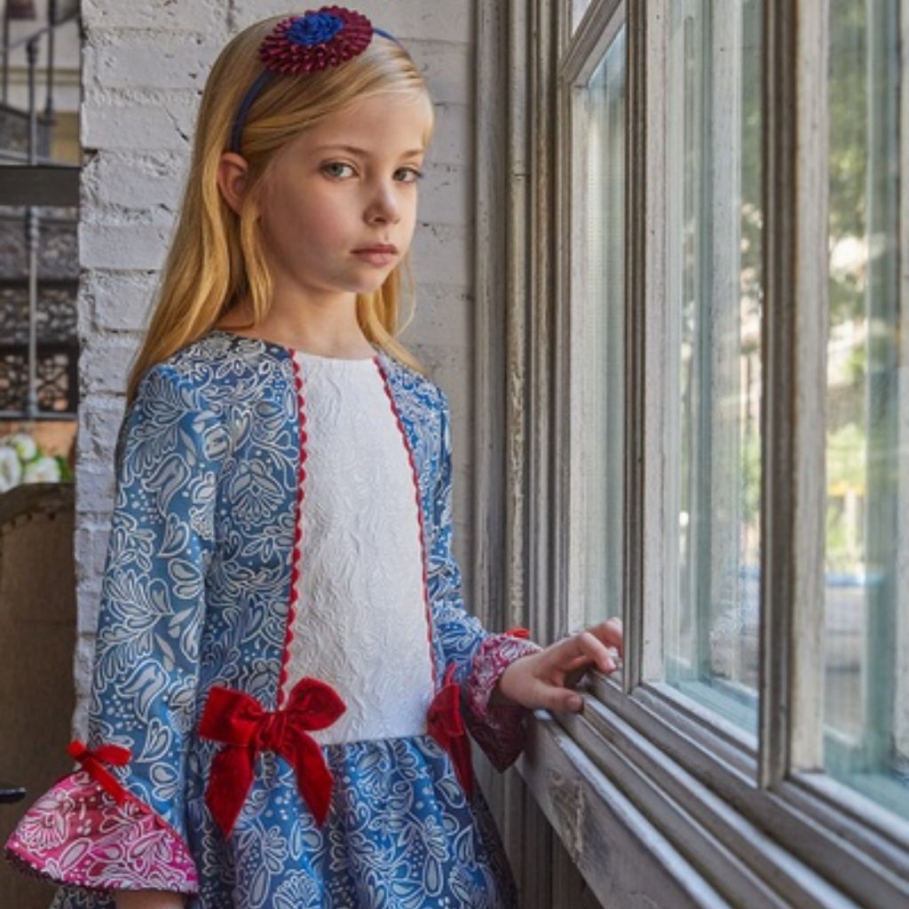 VESTIDO NI A BORDADO FLORES MARINO Y VINO Menta Moda Infantil